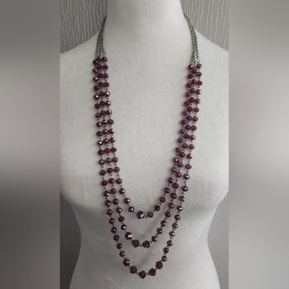 Elegant Three Strand Red Iridescent Glass Beaded Necklace - Picture 2 of 3